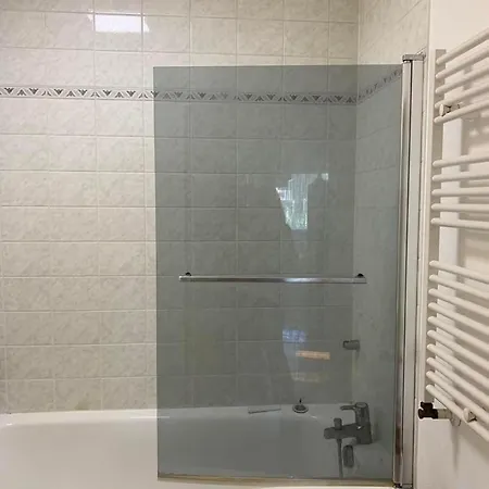 T2 De Standing Apartment *